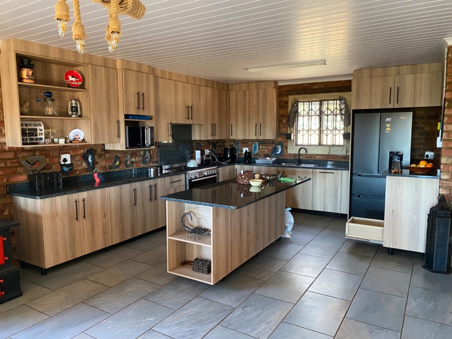 5 Bedroom Property for Sale in Koster North West